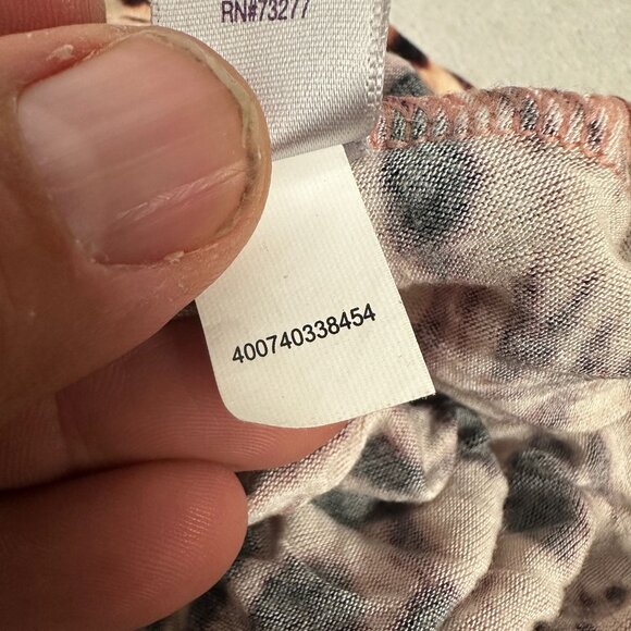 Jennifer Lopez Womens Leopard Print Top Keyhole Neck Short Sleeve Flowing Hem M - Picture 7 of 7